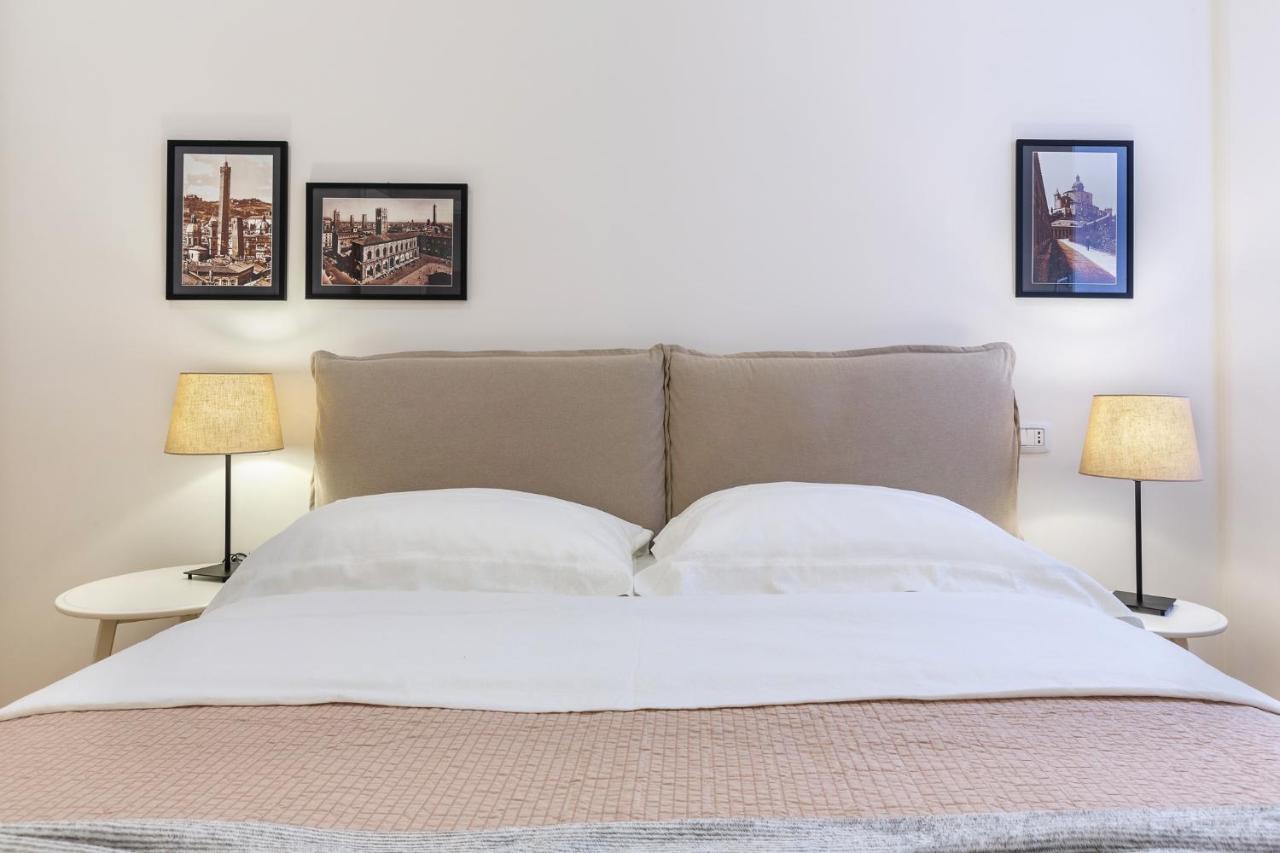 Bologna Piazza Del Nettuno Apartment Buitenkant foto
