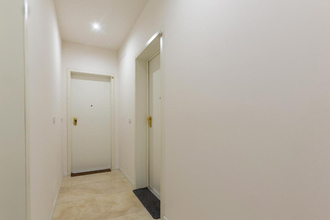 Bologna Piazza Del Nettuno Apartment Buitenkant foto