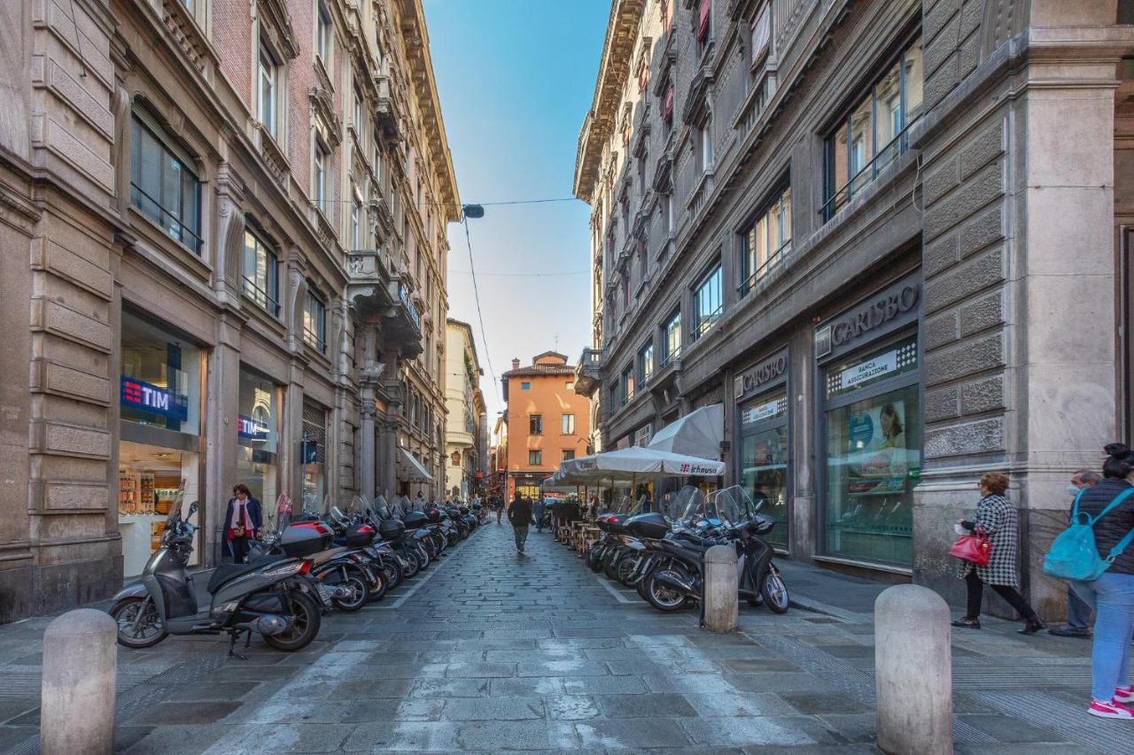 Bologna Piazza Del Nettuno Apartment Buitenkant foto