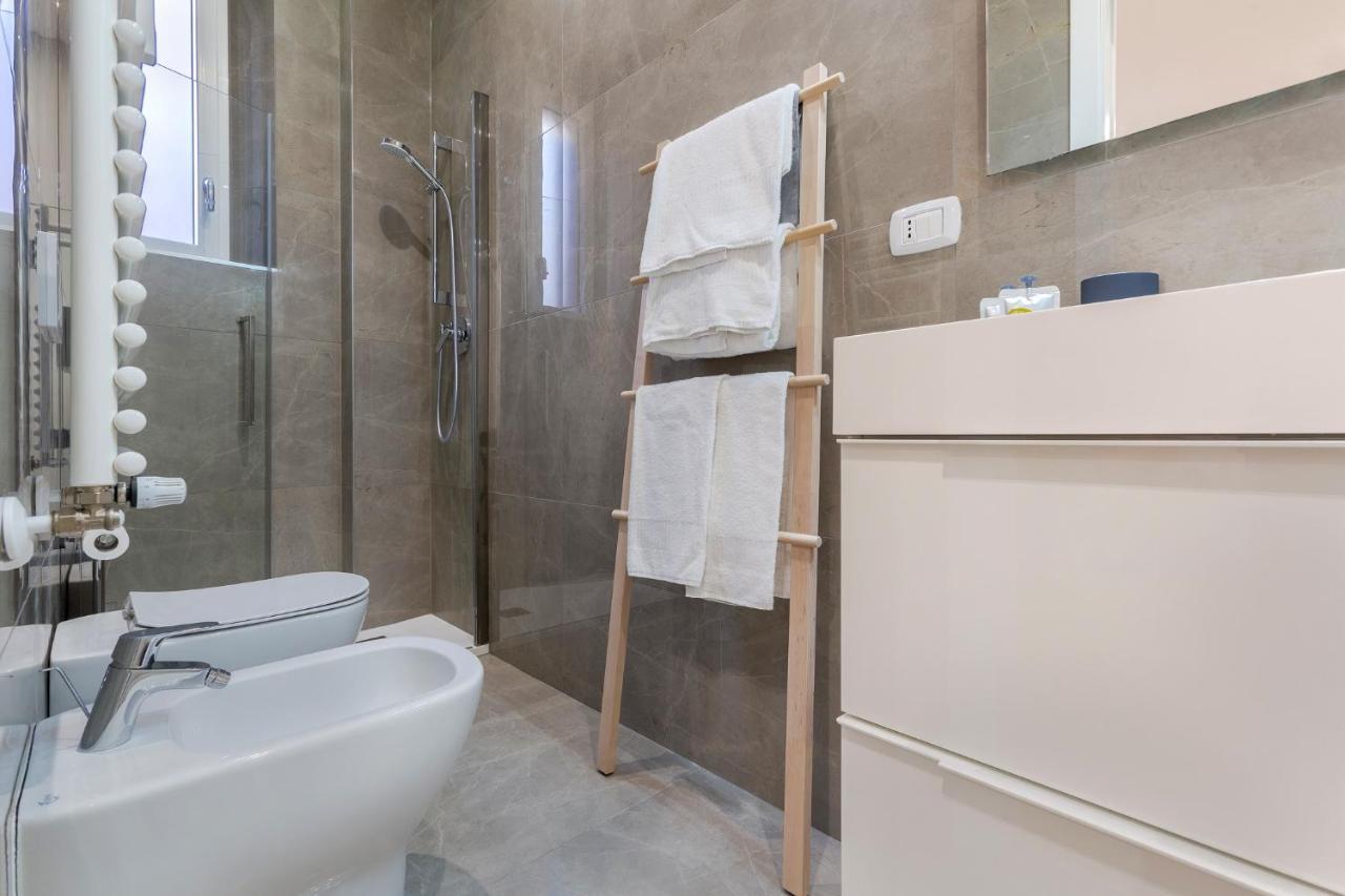 Bologna Piazza Del Nettuno Apartment Buitenkant foto